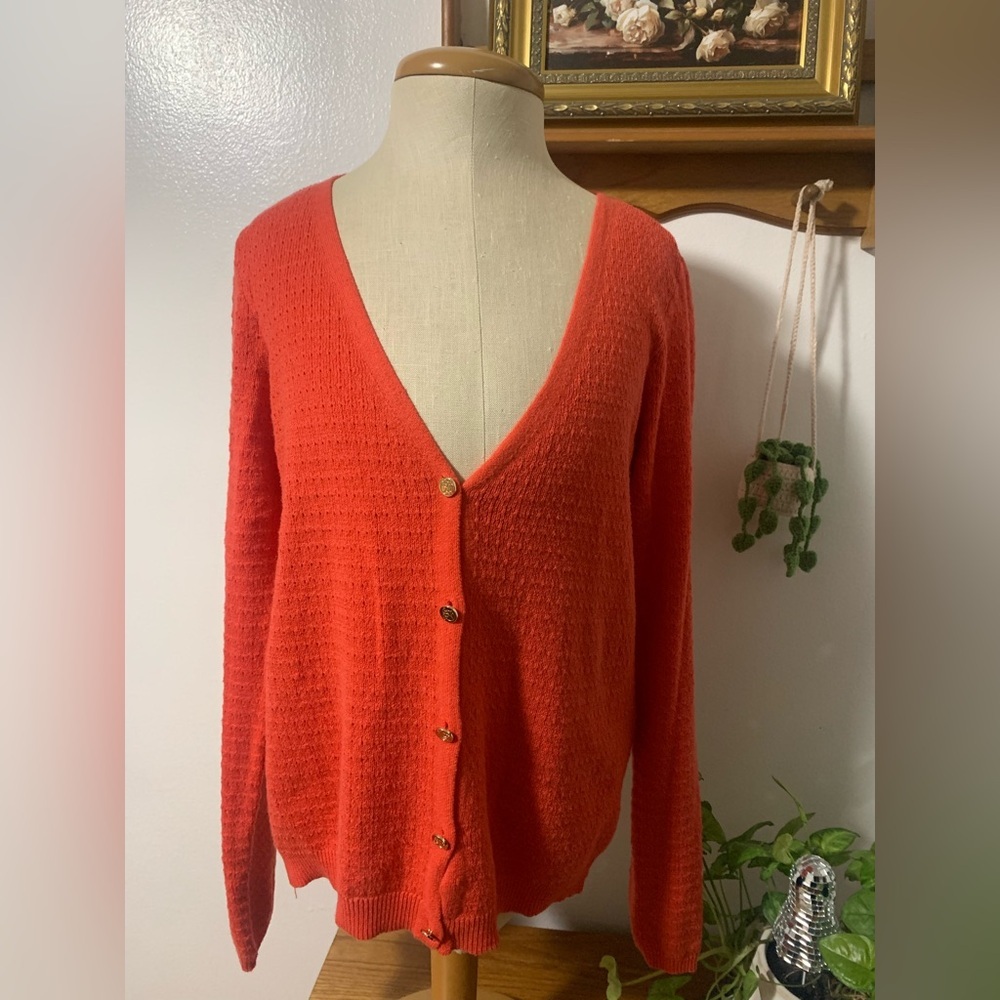Draper James Textured Coral Cardigan w Gold Rosette Buttons Coquette Preppy M